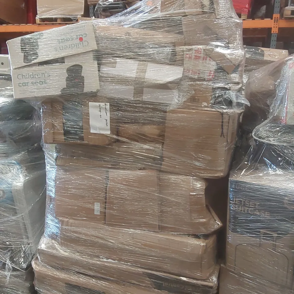 PALLET OF ASSORTED E-COMMERCE GOODS AND PRODUCTS TO INCLUDE: CHILDREN'S CAR SEAT, QUILTED SUNLOUNGER, GARDEN PARASOL, CAMPING CHAIRS ECT