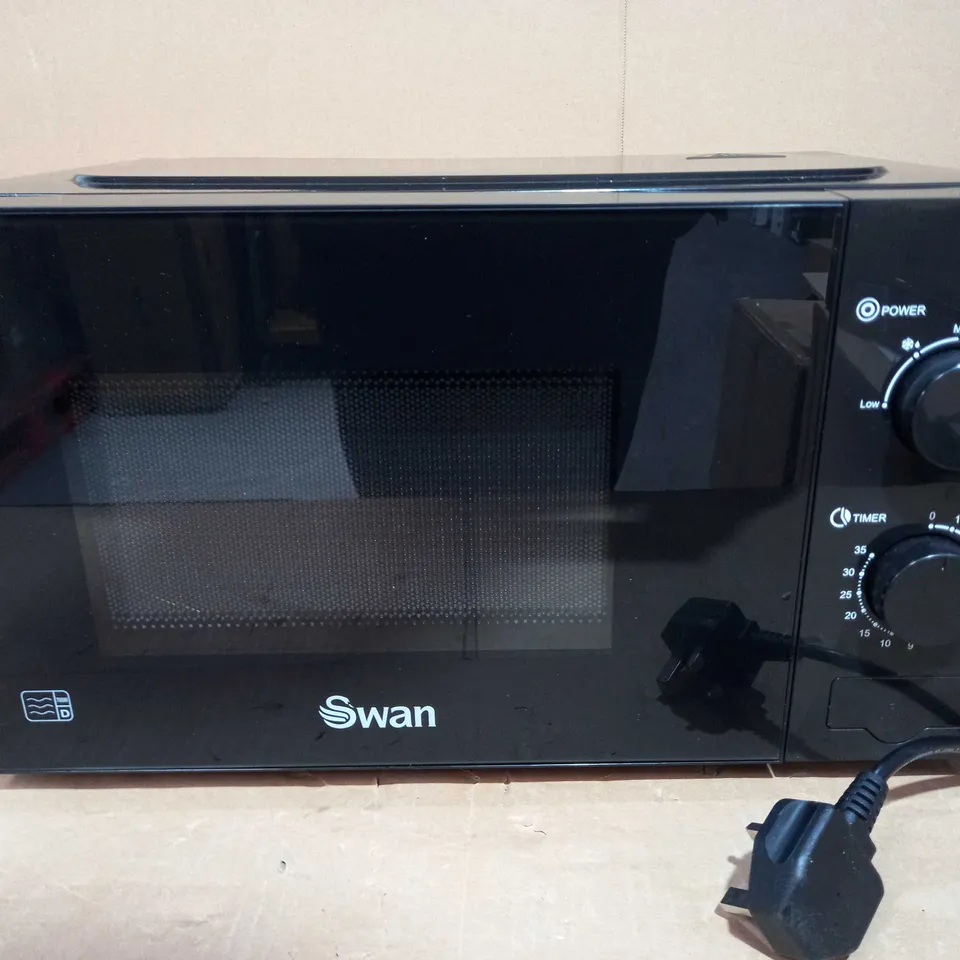 SWAN 20L 700W MANUAL MICROWAVE RRP £67.99