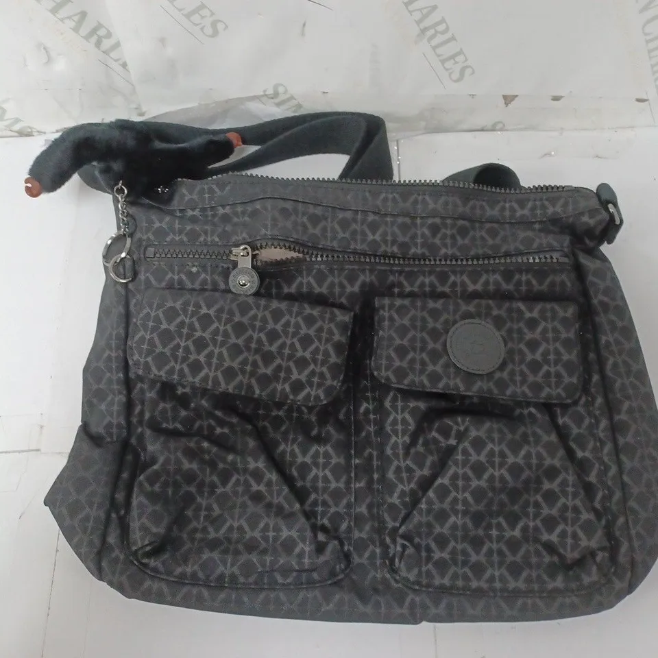 KIPLING SHOULDER BAG IN BLACK 