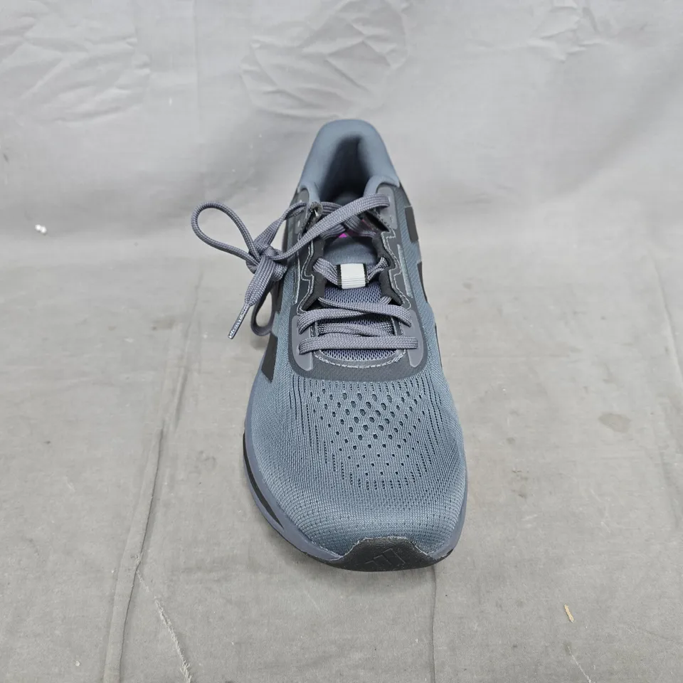 UNBOXED PAIR OF ADIDAS QUESTAR 3 TRAINERS IN GREY/BLACK SIZE UK 11.5