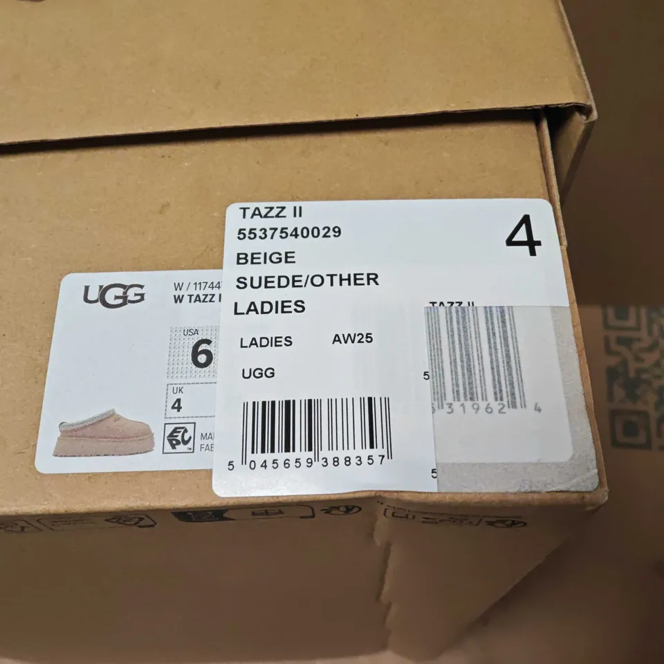 BOXED UGG TAZZ II WOMEN’S SLIPPERS – BEIGE SUEDE WITH SHEARLING LINING (UK 4)