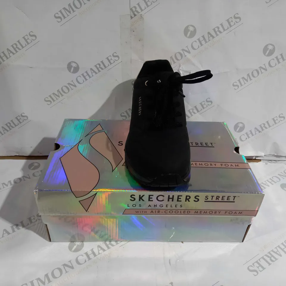 BOXED PAIR OF SKECHERS STREET SHOES BLACK/ROSE GOLD UK SIZE 7