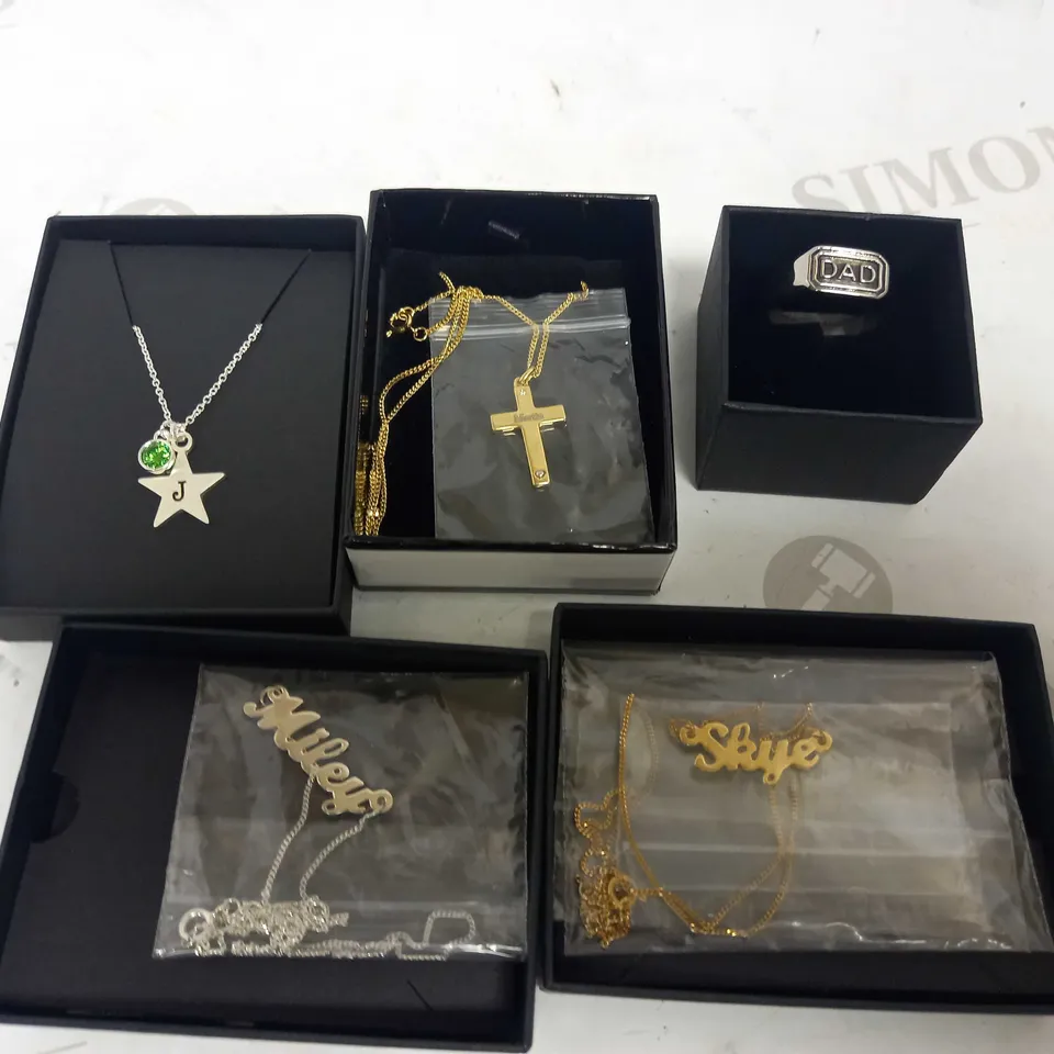 LOT OF 5 PERSONALISED JEWELLERY ITEMS RRP £173