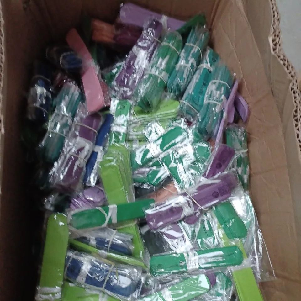 LARGE QUANTITY OF TISSUE PAPER DECORATIONS IN ASSORTED COLOURS
