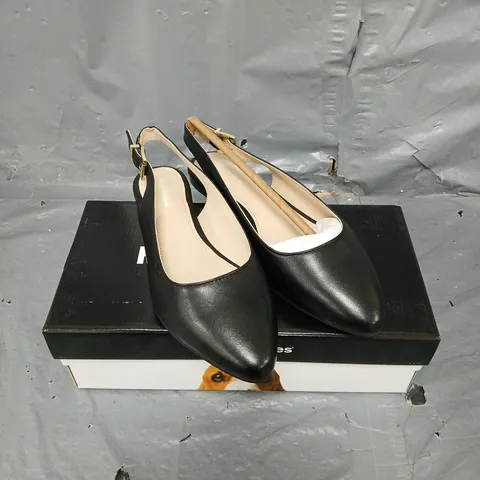 BOXED PAIR OF HUSH PUPPIES DEMI SLINGBACK BALLERINA FLATS IN BLACK SIZE 6