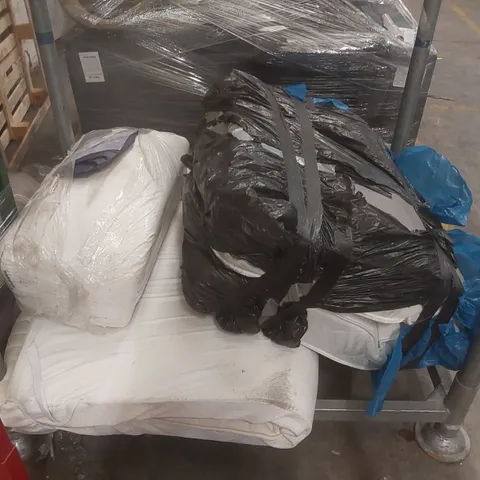 2x ASSORTED MATTRESS TOPPERS AND 1x MATTRESS, METAL STILLAGE NOT INCLUDED