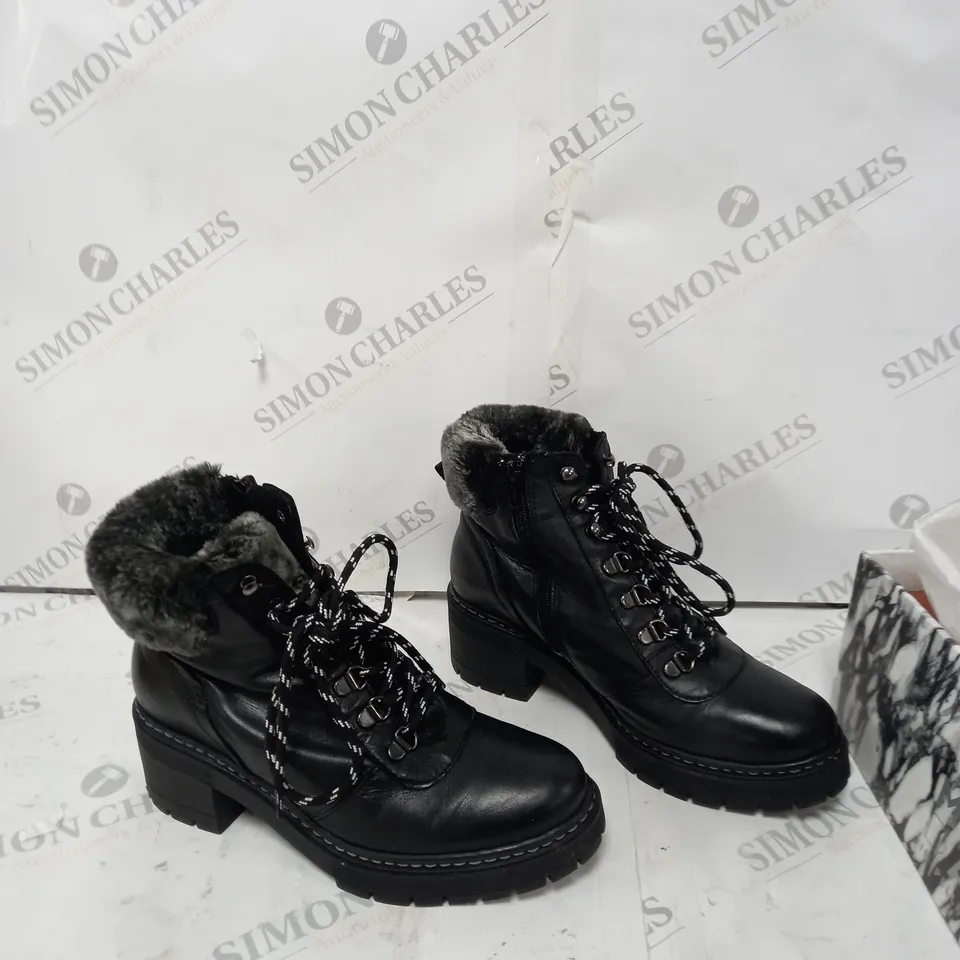 MODA IN PELLE CHALOTT LEATHER HIKING BOOT , UK SIZE 5 BLACK - BOXED 
