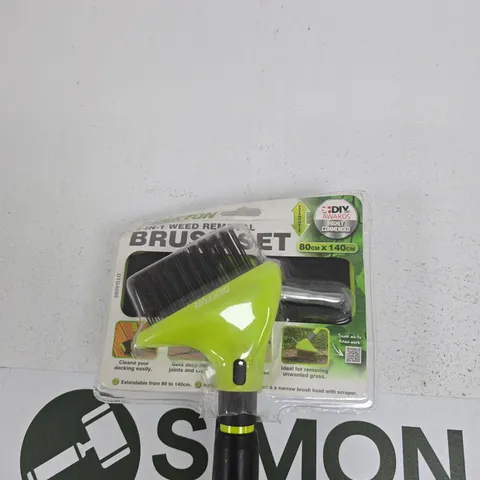 GARDEN & PATIO 2-IN-1 WEED REMOVAL BRUSH SET – EXTENDABLE 80–140 CM