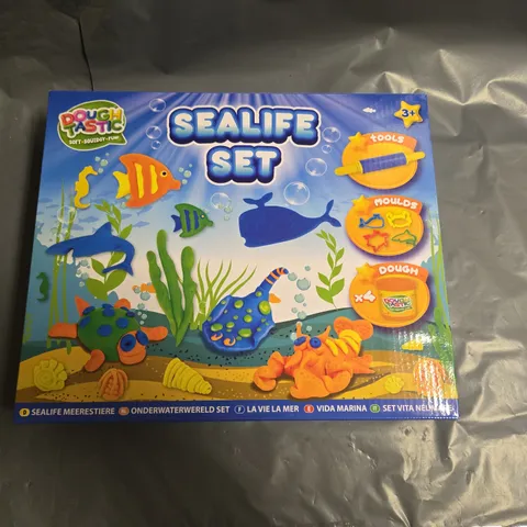 LOT OF 12 DOUGH TASTIC SEALIFE SET