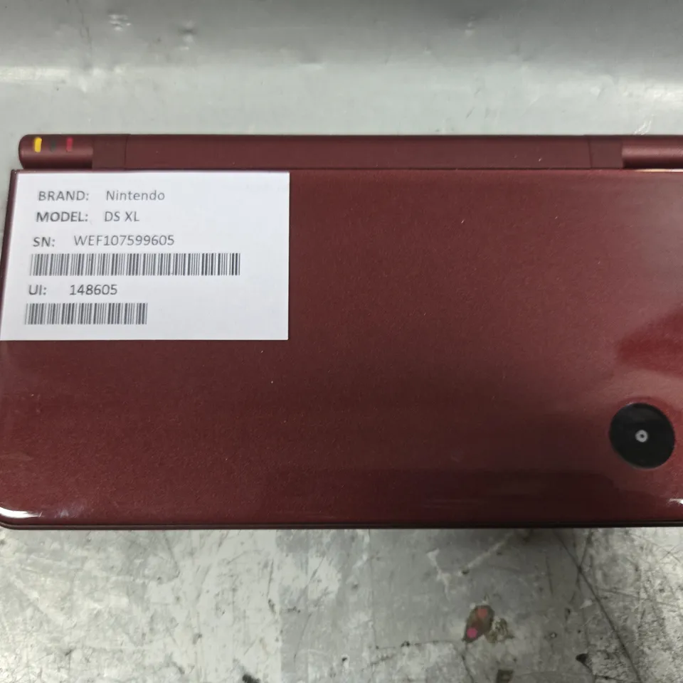 NINTENDO DS XL