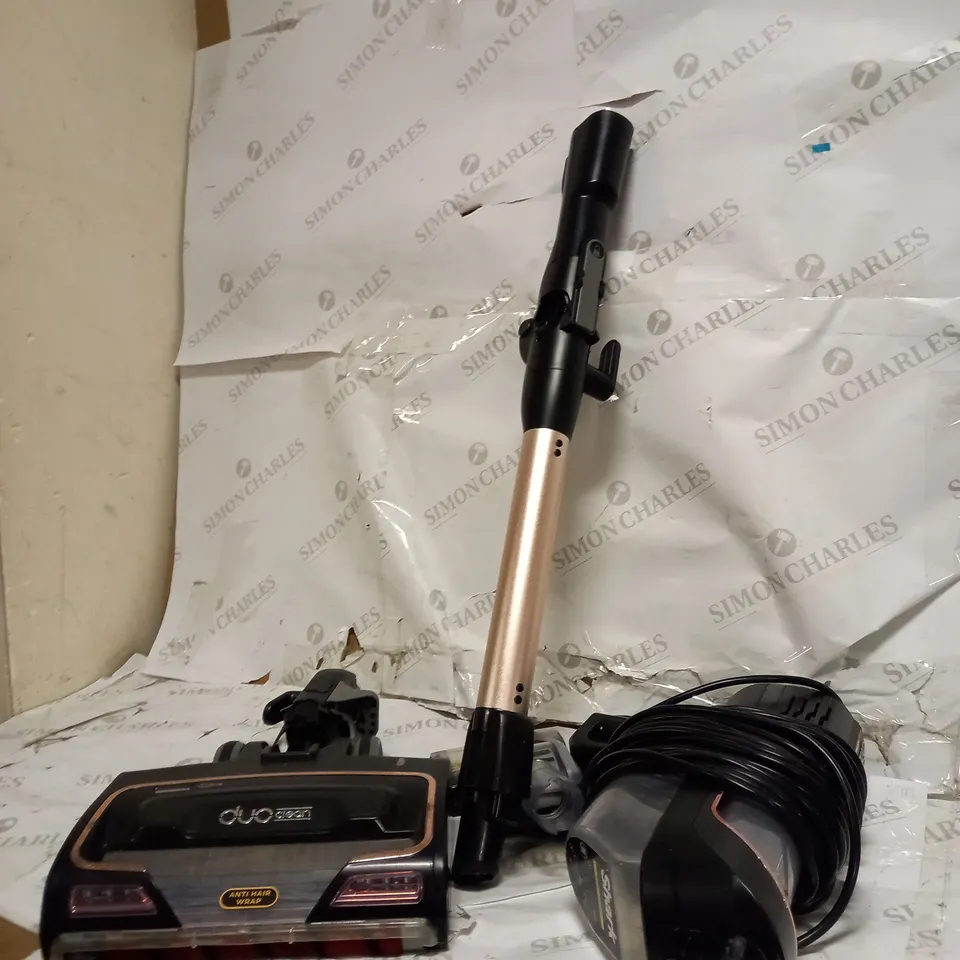 SHARK CORDED STICK VACUUM HZ500UKT