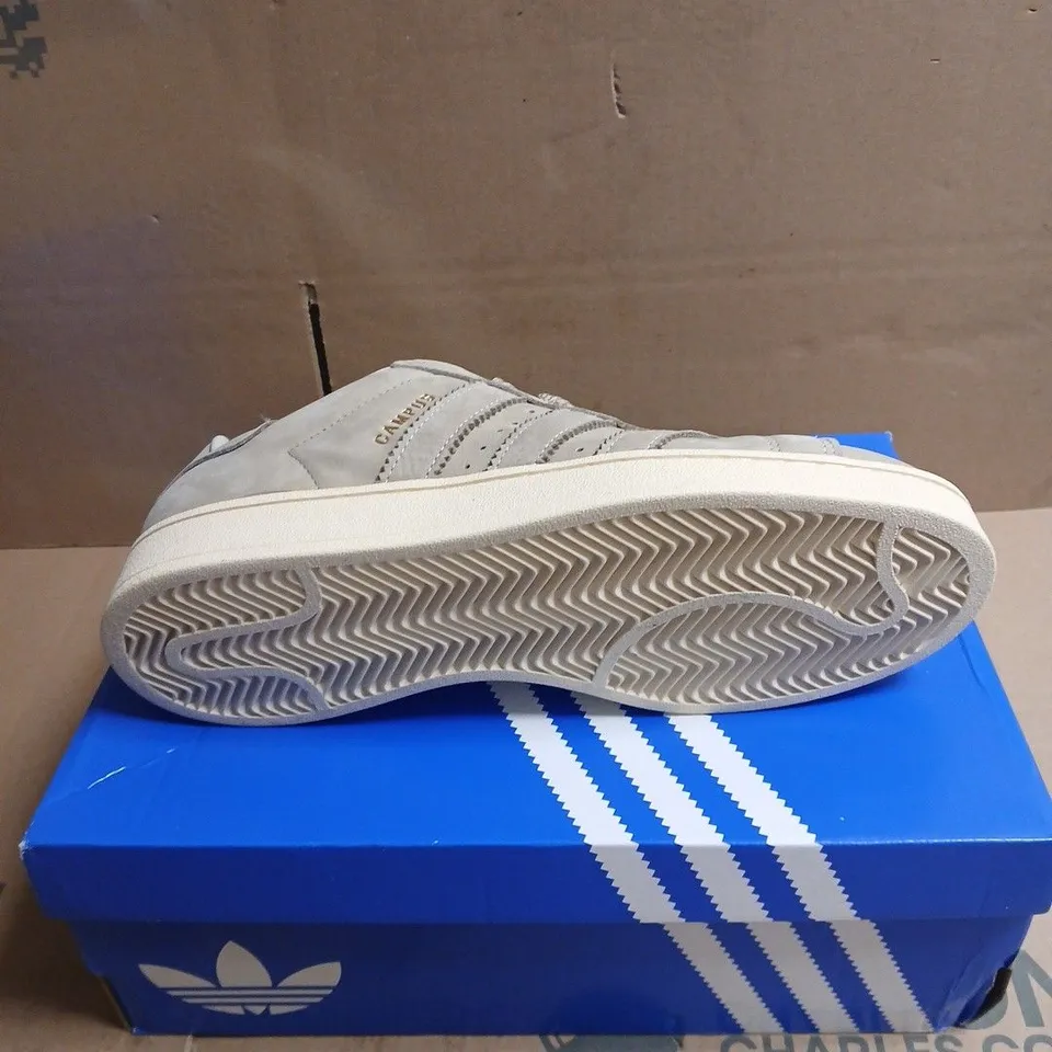 ADIDAS CAMPUS TRAINERS BOXED UK SIZE 8.5