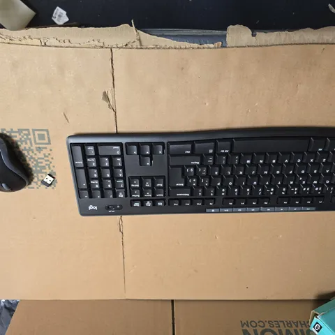 LOGITECH BATTERY POWERED KEYBOARD AND USB BLUETOOTH MOUSE 