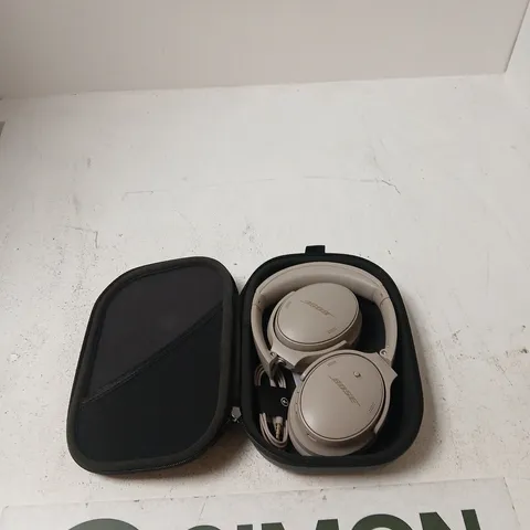 BOSE QUIETCOMFORT HEADPHONES 5V – SANDSTONE (BOXED)