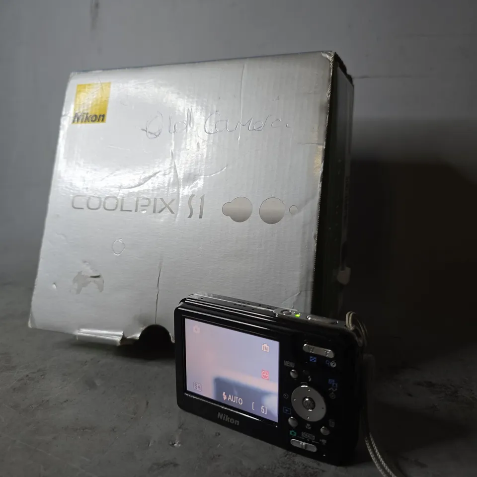 BOCED NIKON COOLPIX S1 CAMERA