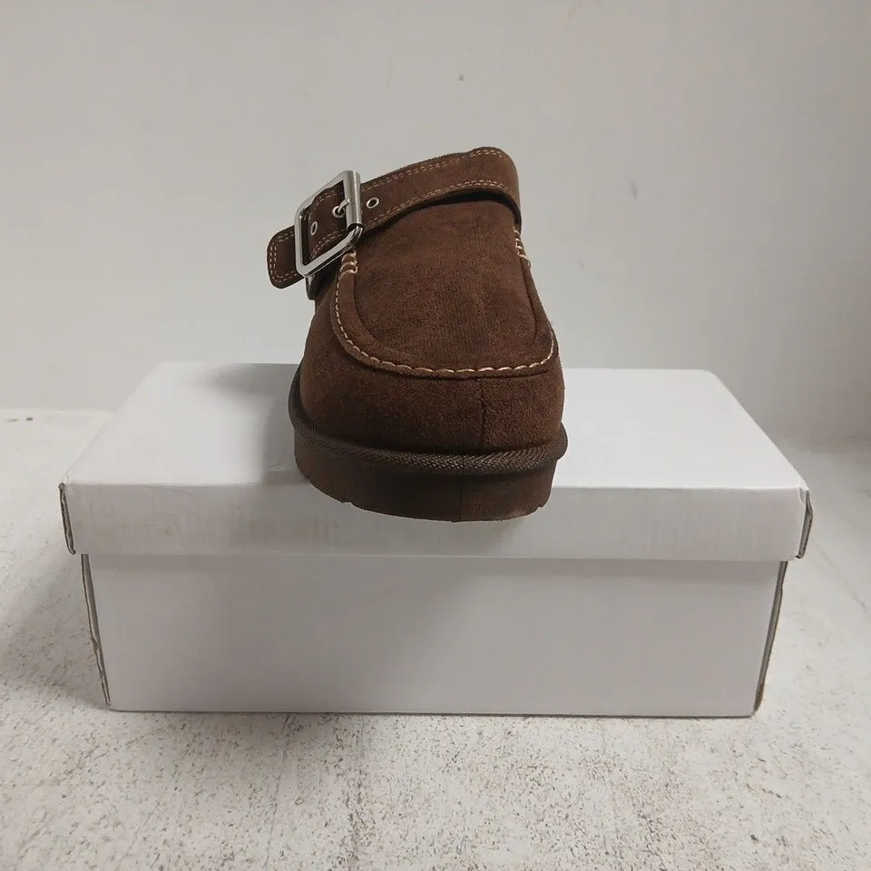 BOXED PAIR OF UNBRANDED BUCKLE LOAFERS IN BROWN SIZE EU 38