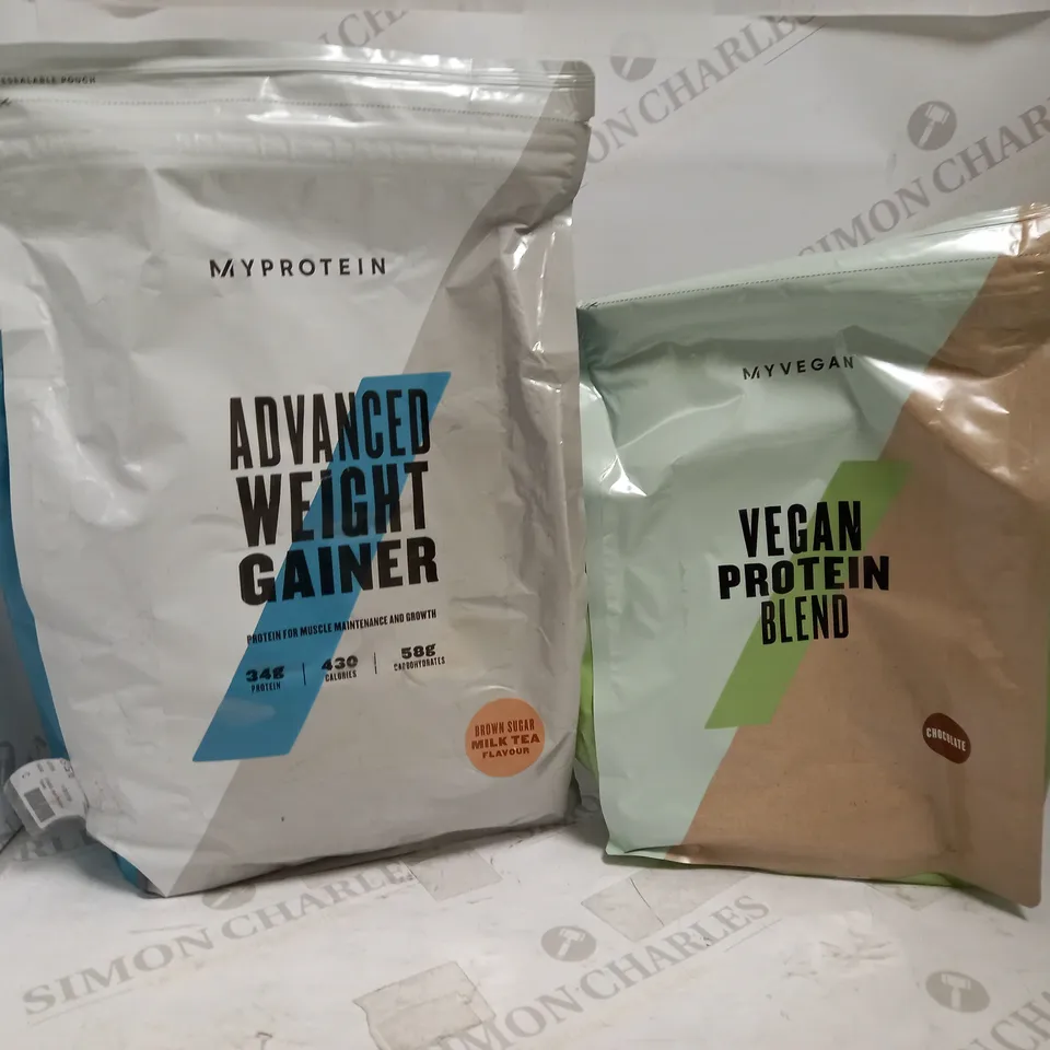 MYPROTEIN ADVANCED WEIGHT GAINER 2.5KG + VEGAN PROTEIN BLEND 1KG