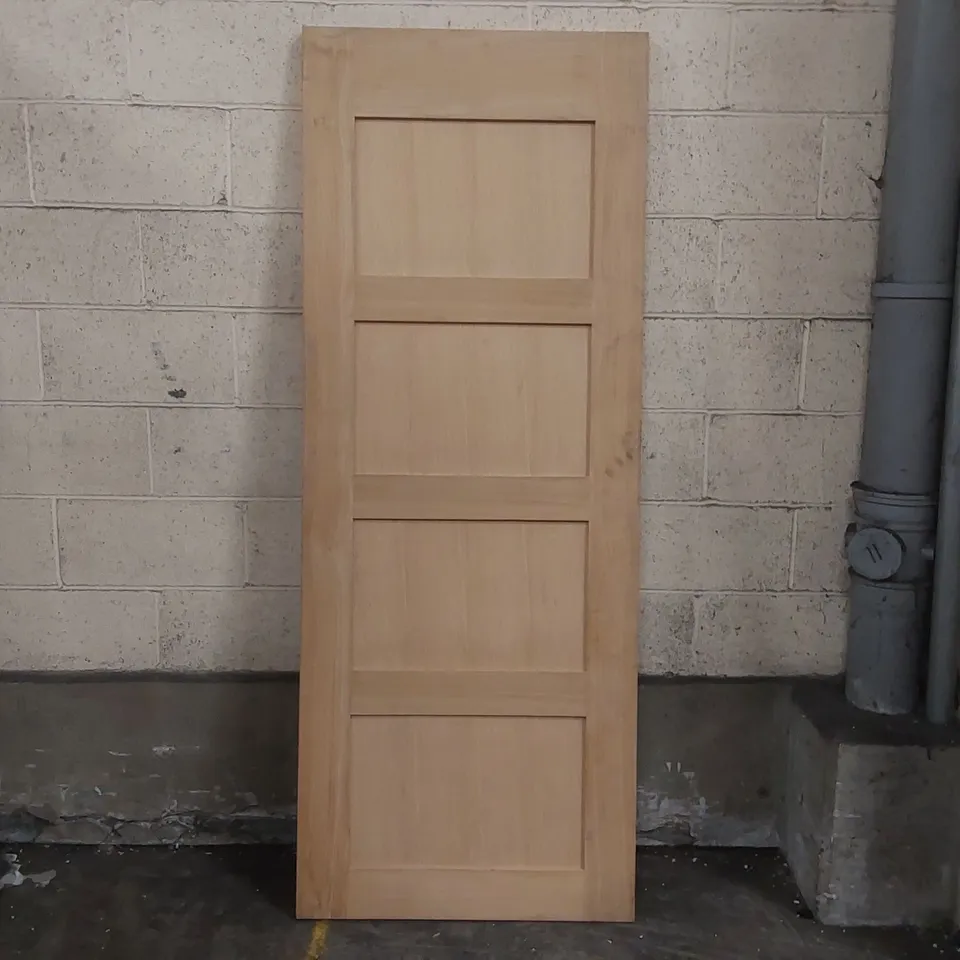 SOLID WOOD INTERNAL DOOR - APPROXIMATELY 198 x 76.3cm