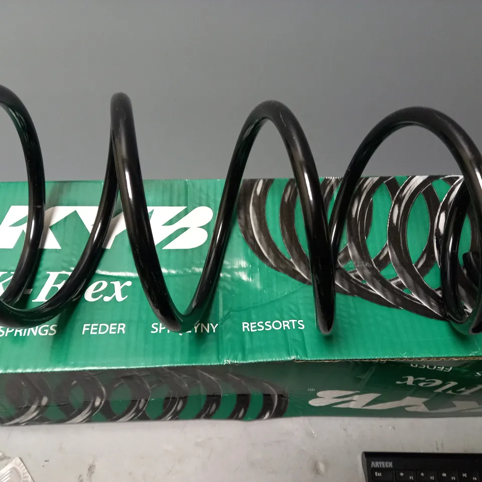 KYB COIL SPRING RG3404 / COLLECTION ONLY 