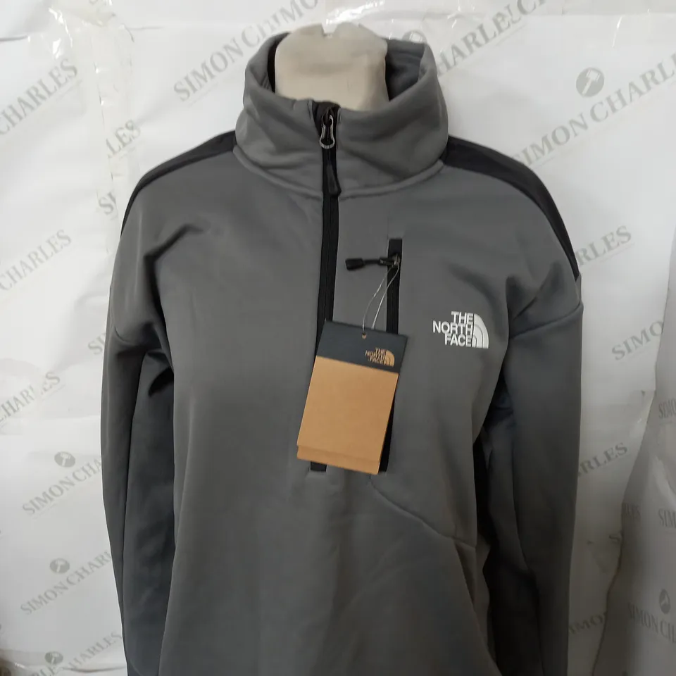 THE NORTH FACE 1/4 ZIP TOP SIZE L