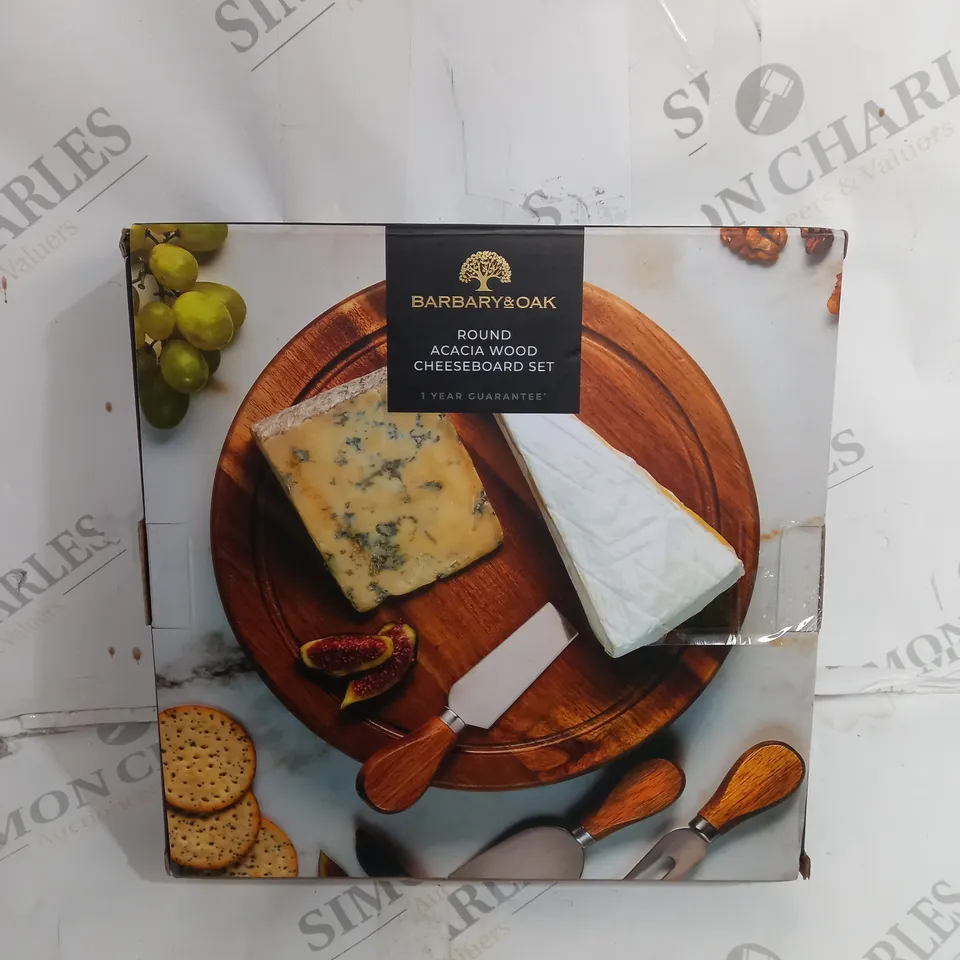 BOXED BARYBARY & OAK ROUND ACACIA WOOD CHEESEBOARD SET