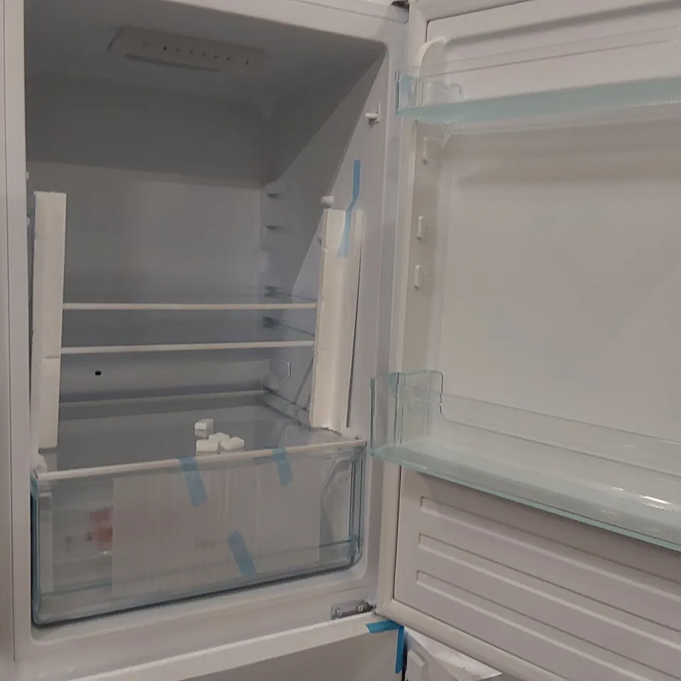 CANDY CCT3L517EWK FREESTANDING FRIDGE FREEZER IN WHITE 