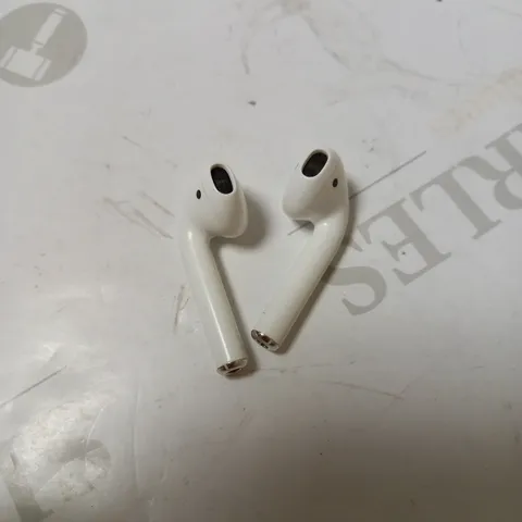 APPLE AIRPODS