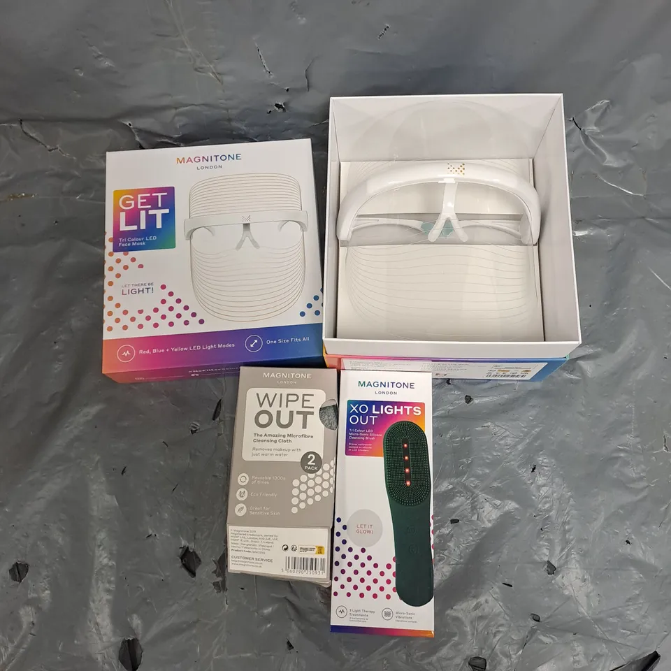 BOXED MAGNITONE LED FACE MASK AND XO LIGHTS OUTS