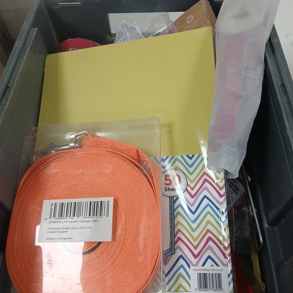 APPROXIMATELY 15 ASSORTED HOUSEHOLD PRODUCTS TO INCLUDE TREE TIES, GLOSSY WHITE CLAY GLAZE AND A BIRD FEEDER