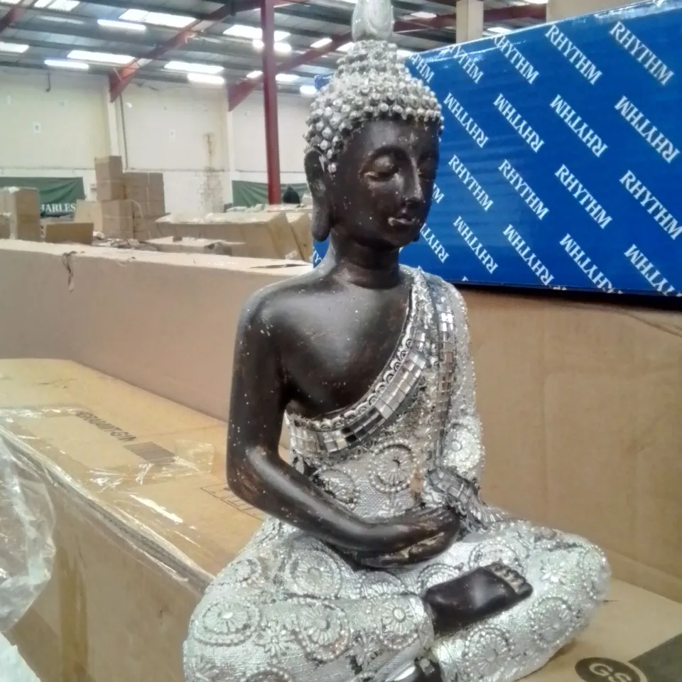 BOXED THAI SITTING MEDITATING BUDDHA 19.5CM