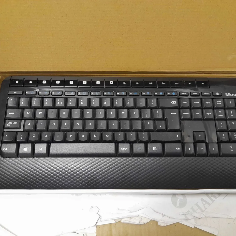 MICROSOFT WIRELESS DESKTOP 2000 KEYBOARD