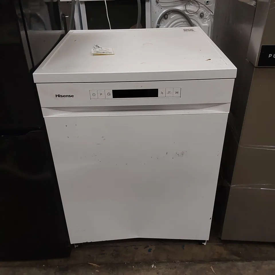 HISENSE HS622E90WUK FREESTANDING STANDARD DISHWASHER - WHITE