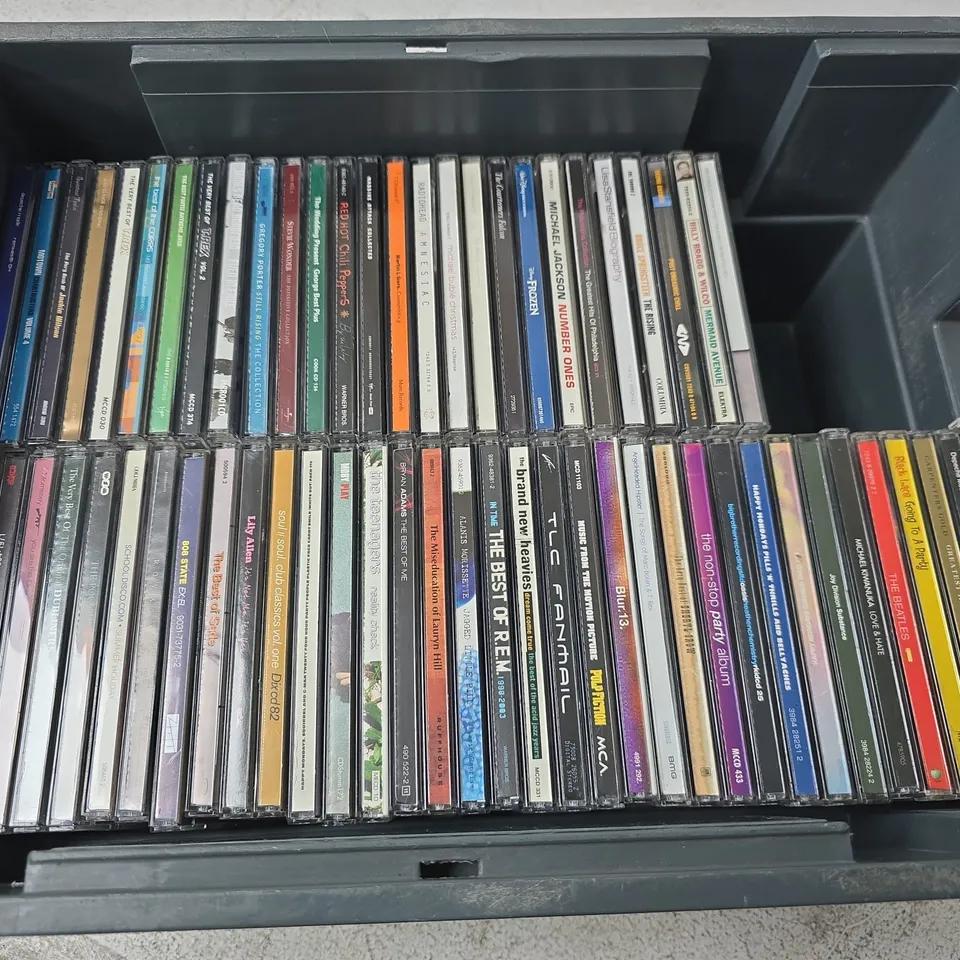 APPROXIMATELY 50 ASSORTED CD ALBUMS TO INCLUDE ARTISTS SUCH AS SADE, BRUCE SPRINGSTEEN, JOY DIVISION, ETC