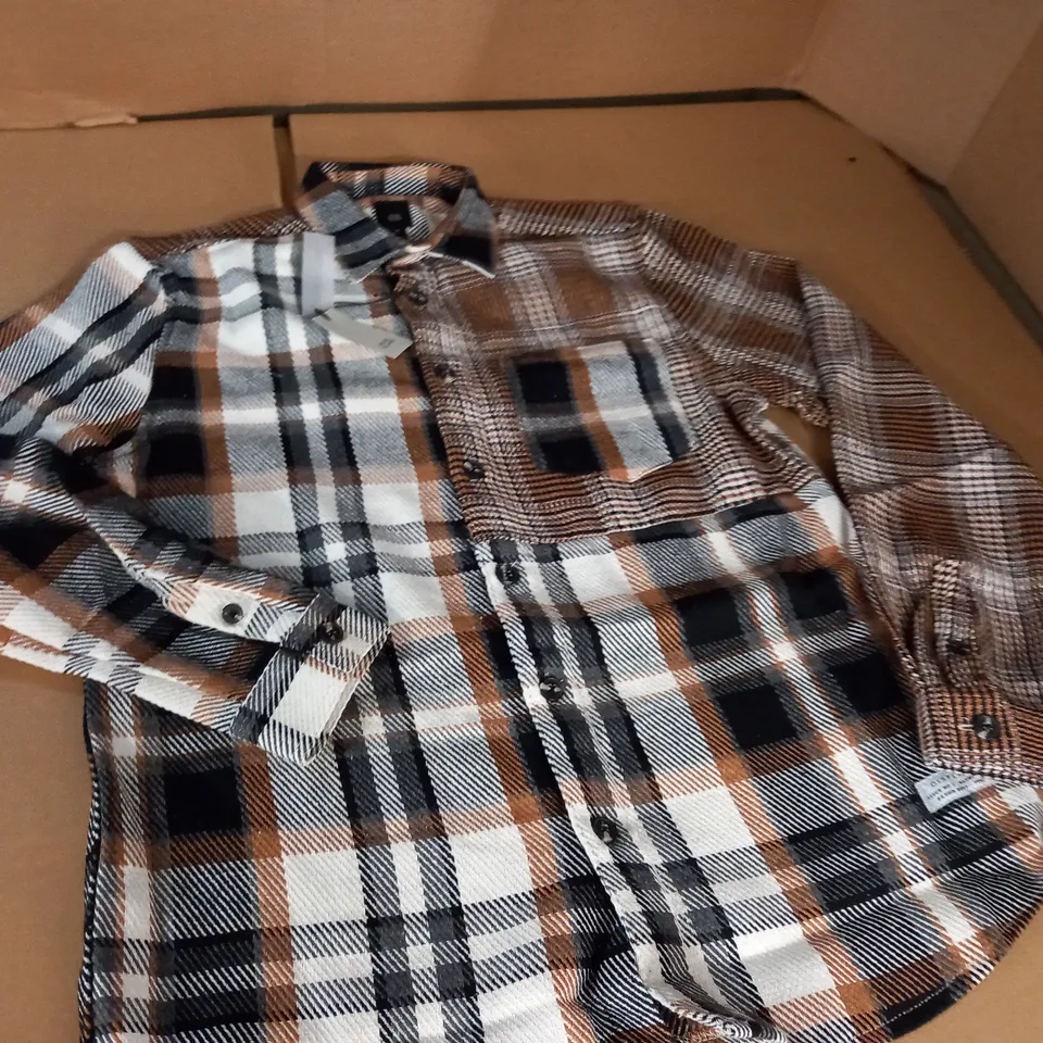 RIVER ISLAND BROWN CHECK SHIRT - M