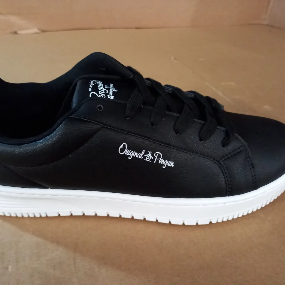 PAIR OF PENGUIN ORIGINAL WIDE FIT FLATFORM TRAINERS - UK 9
