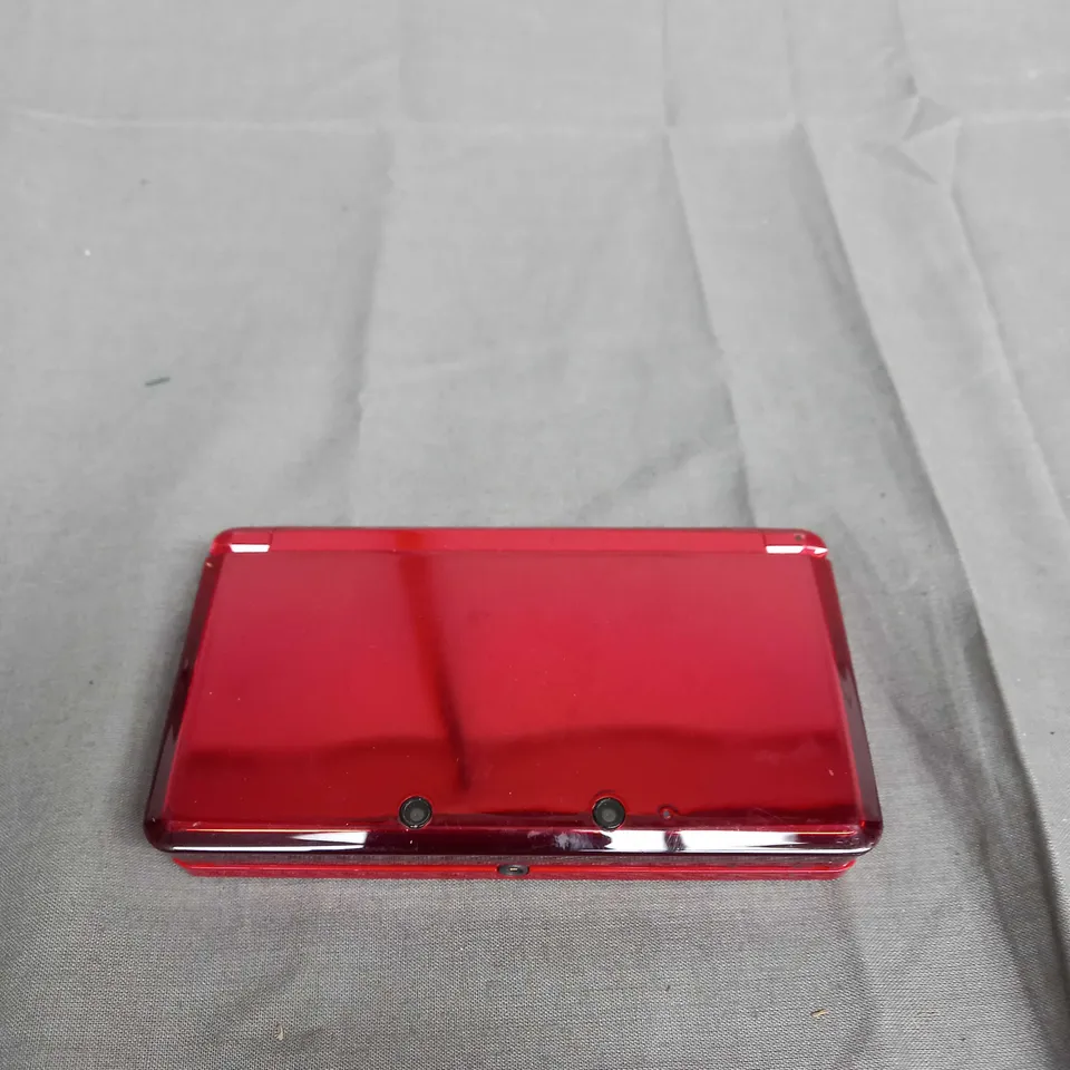 NINTENDO 3DS HAND HELD CONSOLE