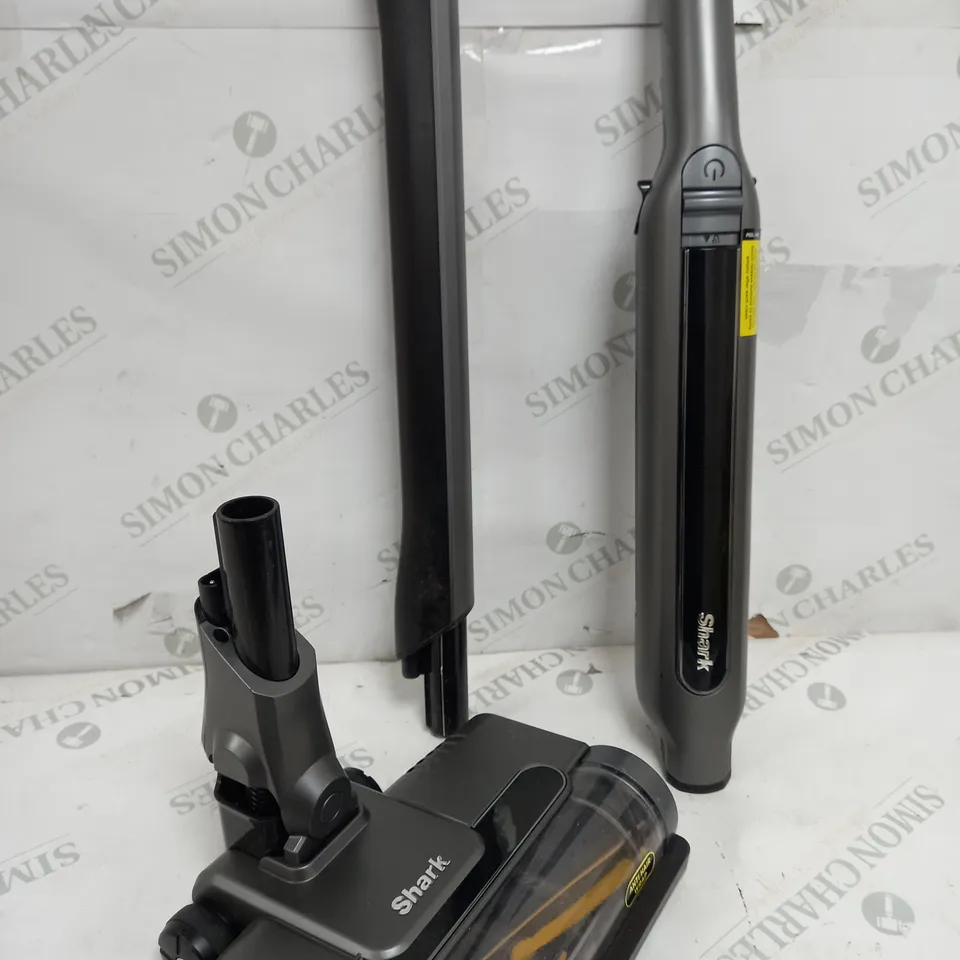 BOXED SHARK WANDVAC 2-IN-1 LIGHTWEIGHT CORDLESS HANDHELD VACUUM CLEANER