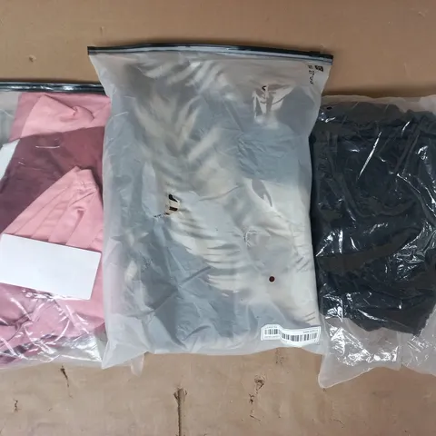 APPROXIMATELY 20 ASSORTED CLOTHING AND FASHION PRODUCTS IN VARIOUS STYLES AND SIZES - COLLECTION ONLY