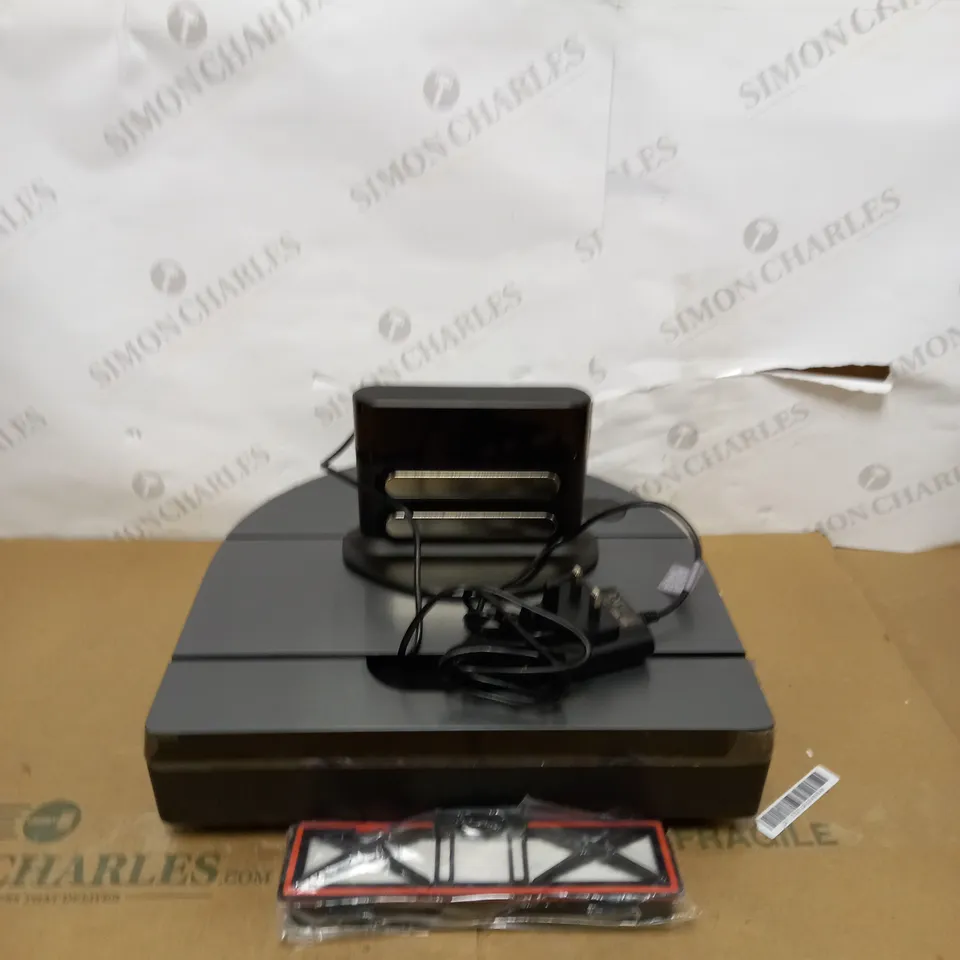 NEATO ROBOTICS D10 - ROBOT VACUUM CLEANER - 300 MINUTES RUNTIME