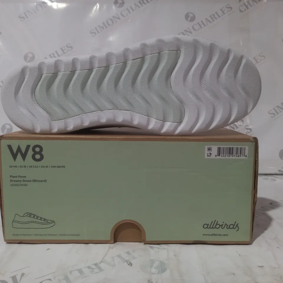 BOXED PAIR OF ALLBIRDS SHOES IN GREEN UK SIZE 5-5.5