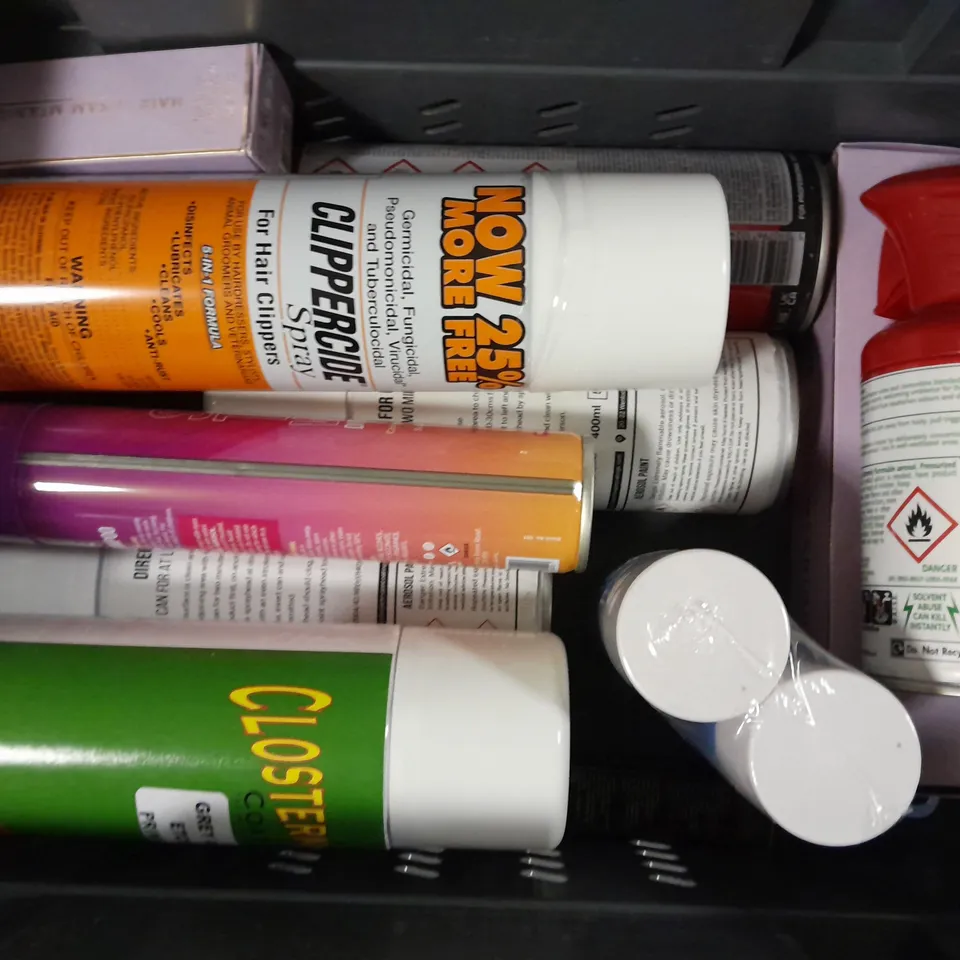 APPROXIMATELY 12 ASSORTED AEROSOLS TO INCLUDE - THE SCENT RESERVE 284 , PME RELEASEA A CAKE , CLIPPERCIDE SPRAY ETC