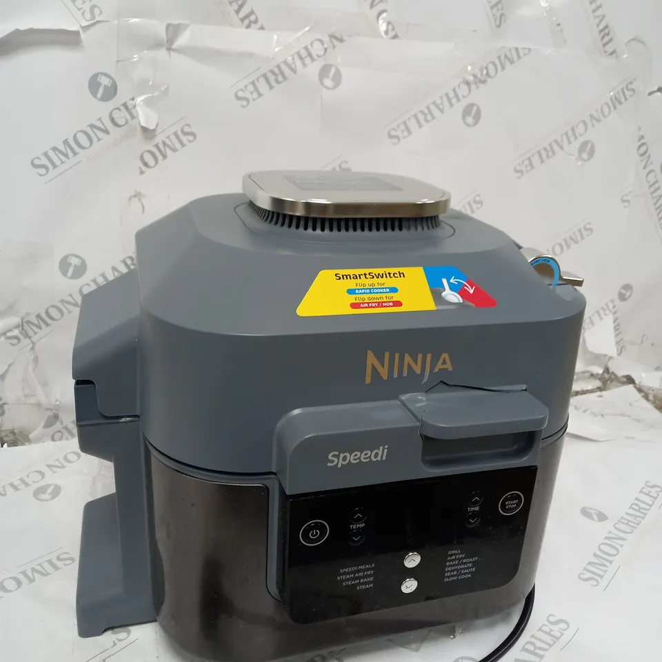 BOXED NINJA SPEEDI COOKER 