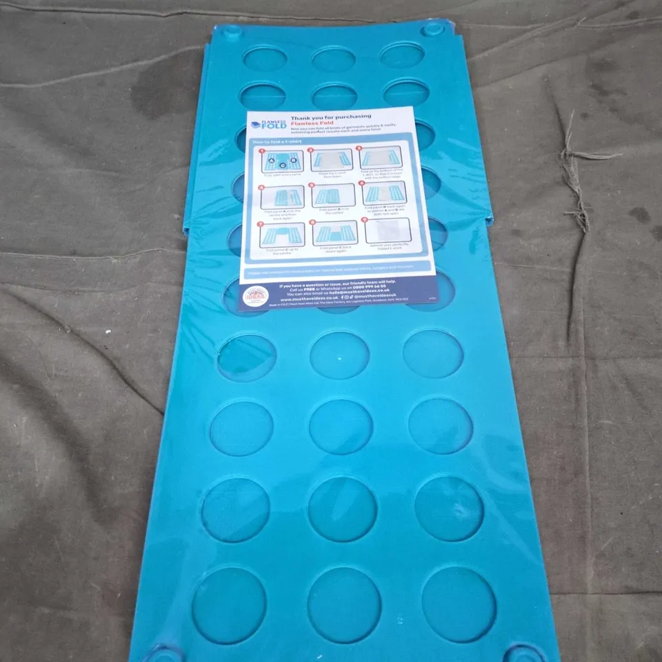 FLAWLESS FOLD T-SHIRT FOLDING BOARD – 
