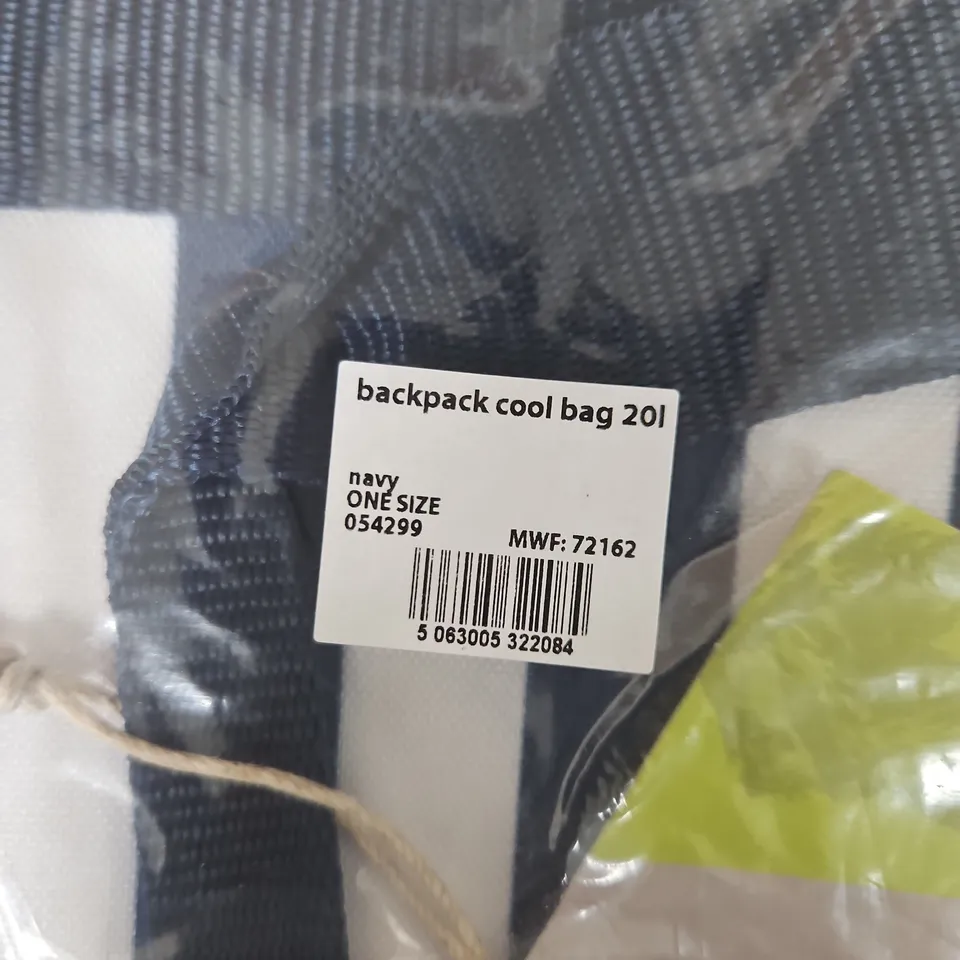 MOUNTAIN WAREHOUSE BACKPACK COOLER BAG 20L – NAVY & WHITE STRIPES