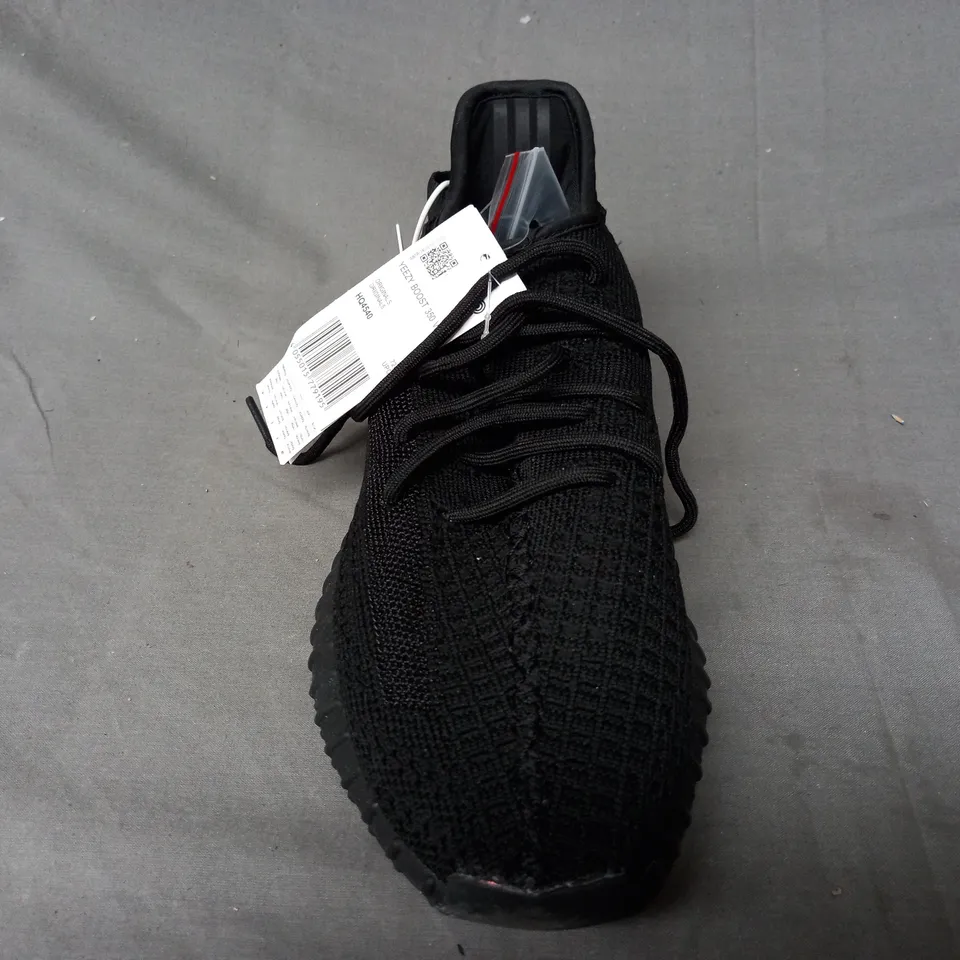 PAIR OF ADIDAS YEEZY BOOST 350 V2 SHOES IN BLACK UK SIZE 8