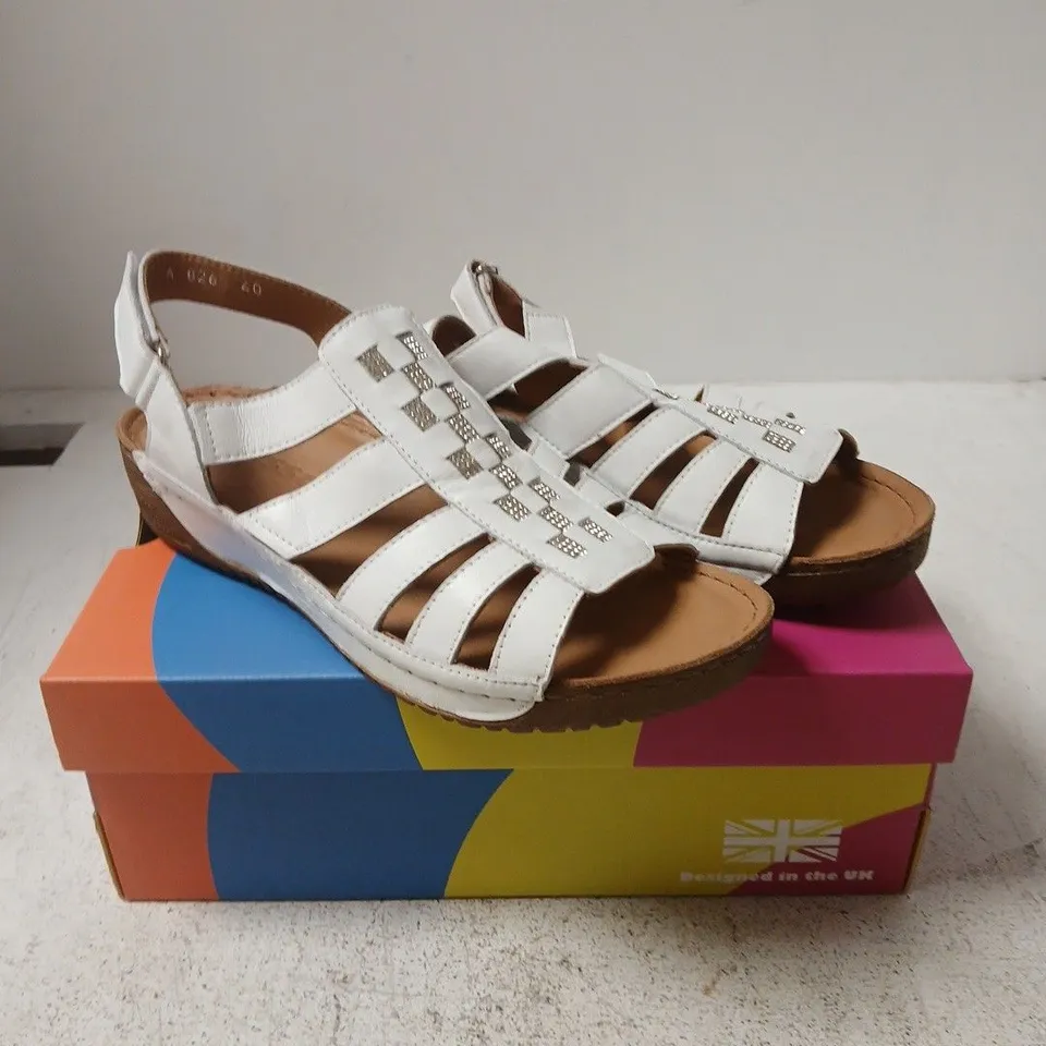 ADESSO EDITH LEATHER SANDALS – UK 7