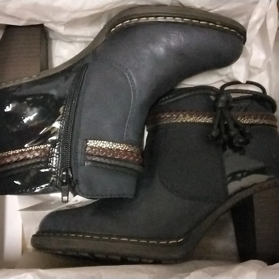 3 SHOE BOXES CONTAINING RIEKER ANKLE BOOTS WITH TASSLE IN NAVY, UK SIZE 5, SKECHERS STRETCH FIT GORE SLINGBACK SANDAL - UK SIZE 5, BLACK, MODA IN PELLE PERIAR WEDGE LIGHT BLUE SUEDE SANDAL UK SIZE 8
