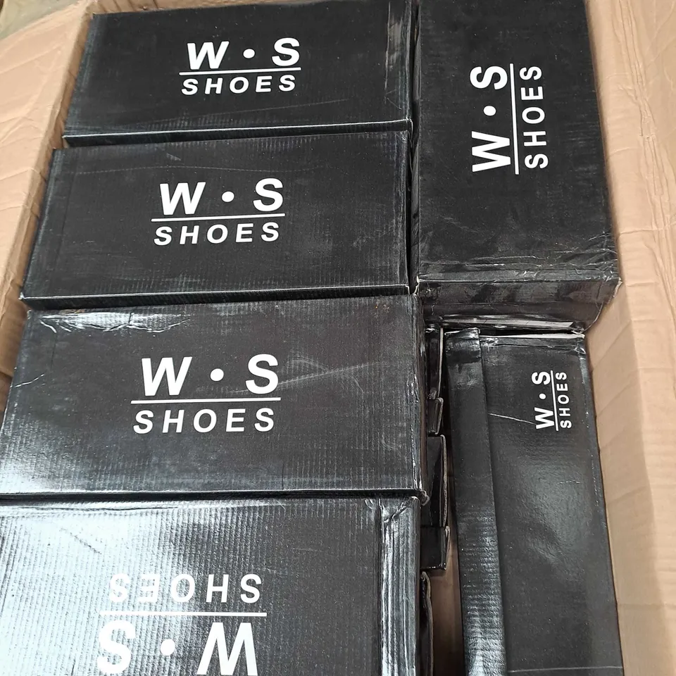 BOX OF APPROXIMATELY 10 PAIRS OF MENS SHOES IN WHITE - VARIOUS SIZES