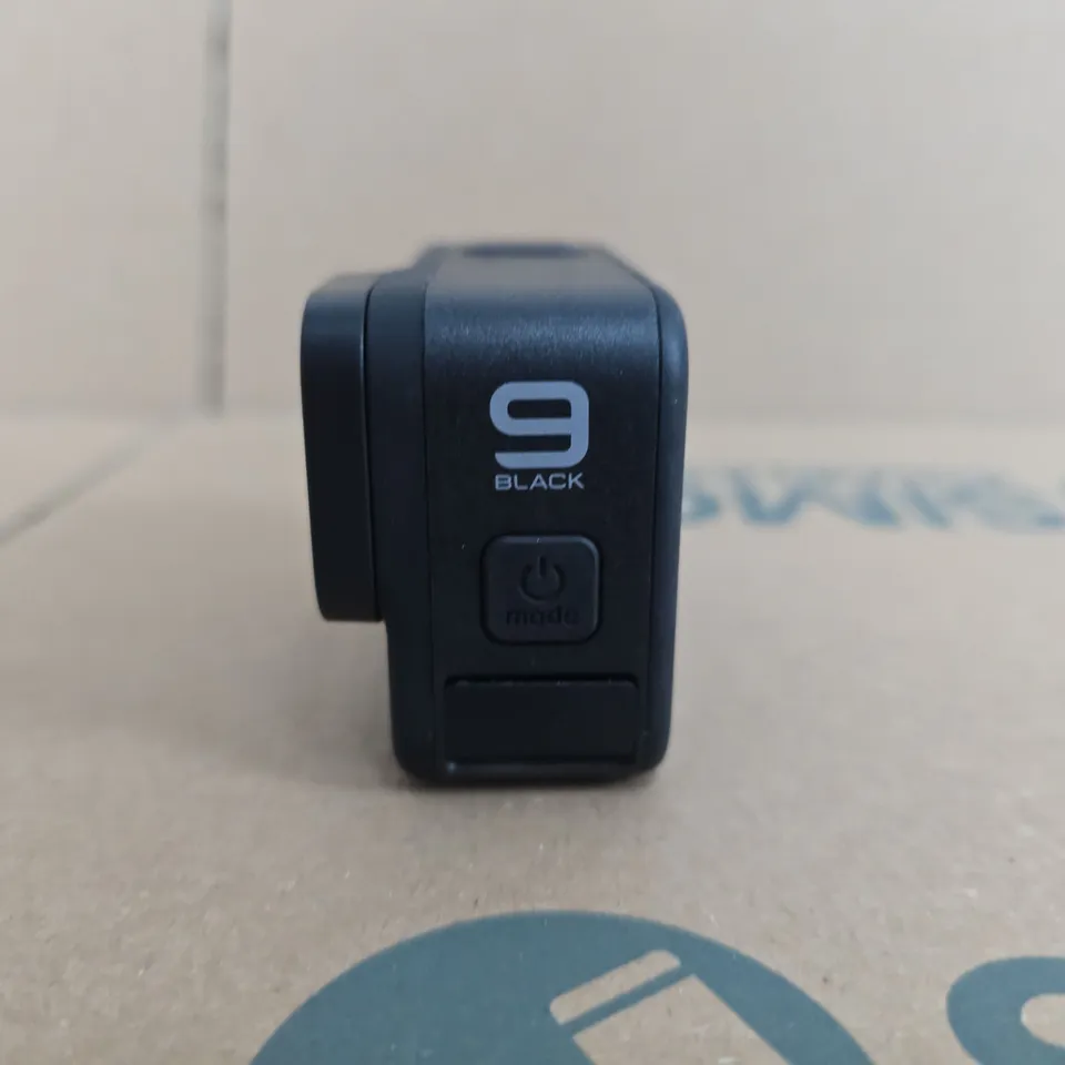 GOPRO HERO9 BLACK ACTION CAMERA WITH CASE & ACCESSORIES