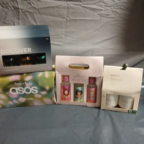 BOX OF APPROXIMATELY 10 ASSORTED BATH AND BODY GIFT SETS TO INCLUDE ASOS, DISNEY PRINCESSES AND HERBALIST